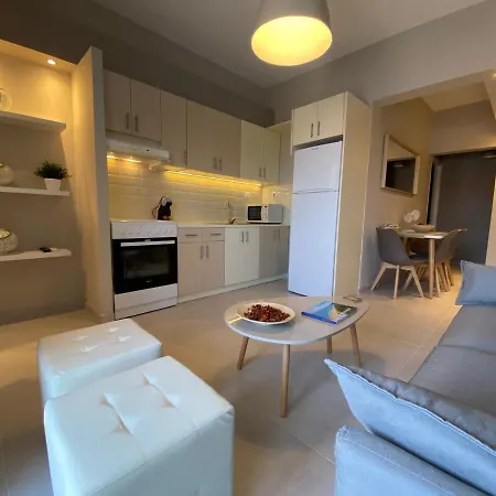 Ninemia Luxury Apartments Xylokastro Exterior photo