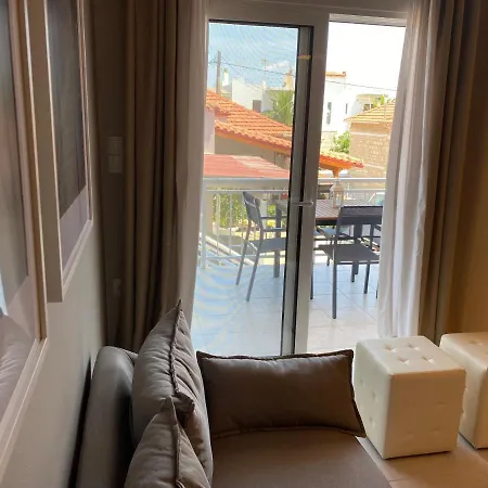 Ninemia Luxury Apartments Xylokastro Exterior photo